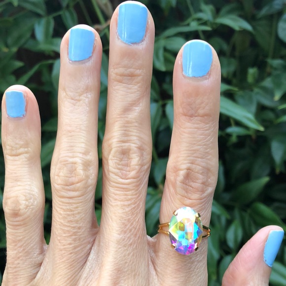 Aurora Borealis + Gold Oval Crystal Ring - Picture 4 of 16